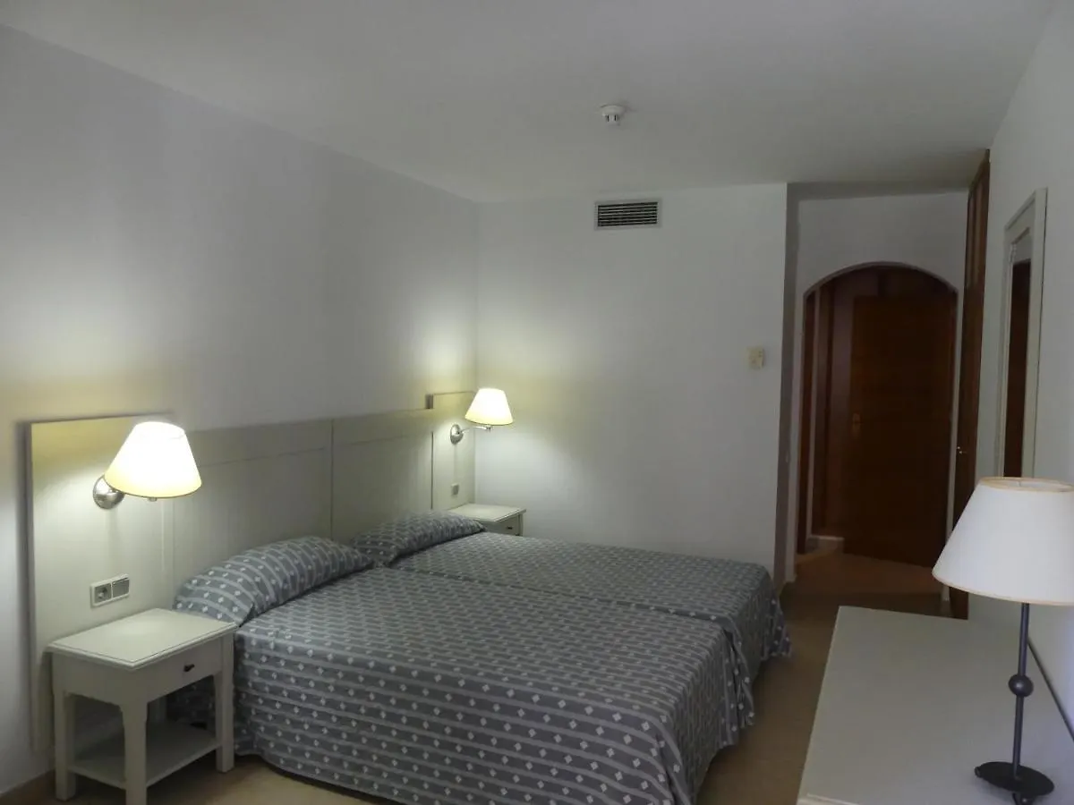 Apartamento Dos Dormitorios Bajo, Vistas Piscina Isla Canela