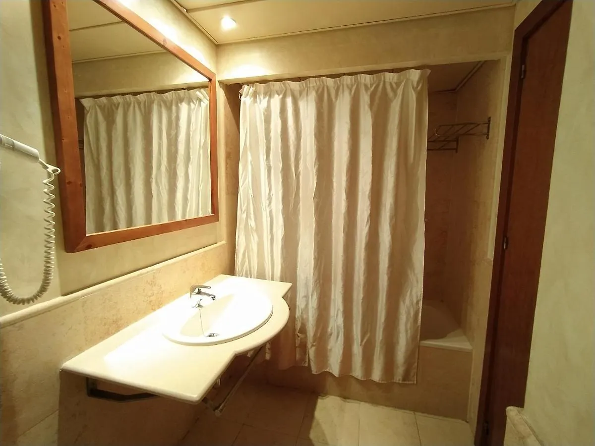 Apartamento Dos Dormitorios Bajo, Vistas Piscina Isla Canela