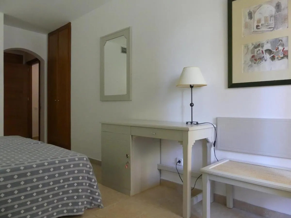 Apartamento Dos Dormitorios Bajo, Vistas Piscina Isla Canela
