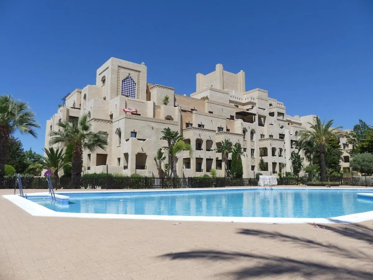 Apartamento Dos Dormitorios Bajo, Vistas Piscina Isla Canela