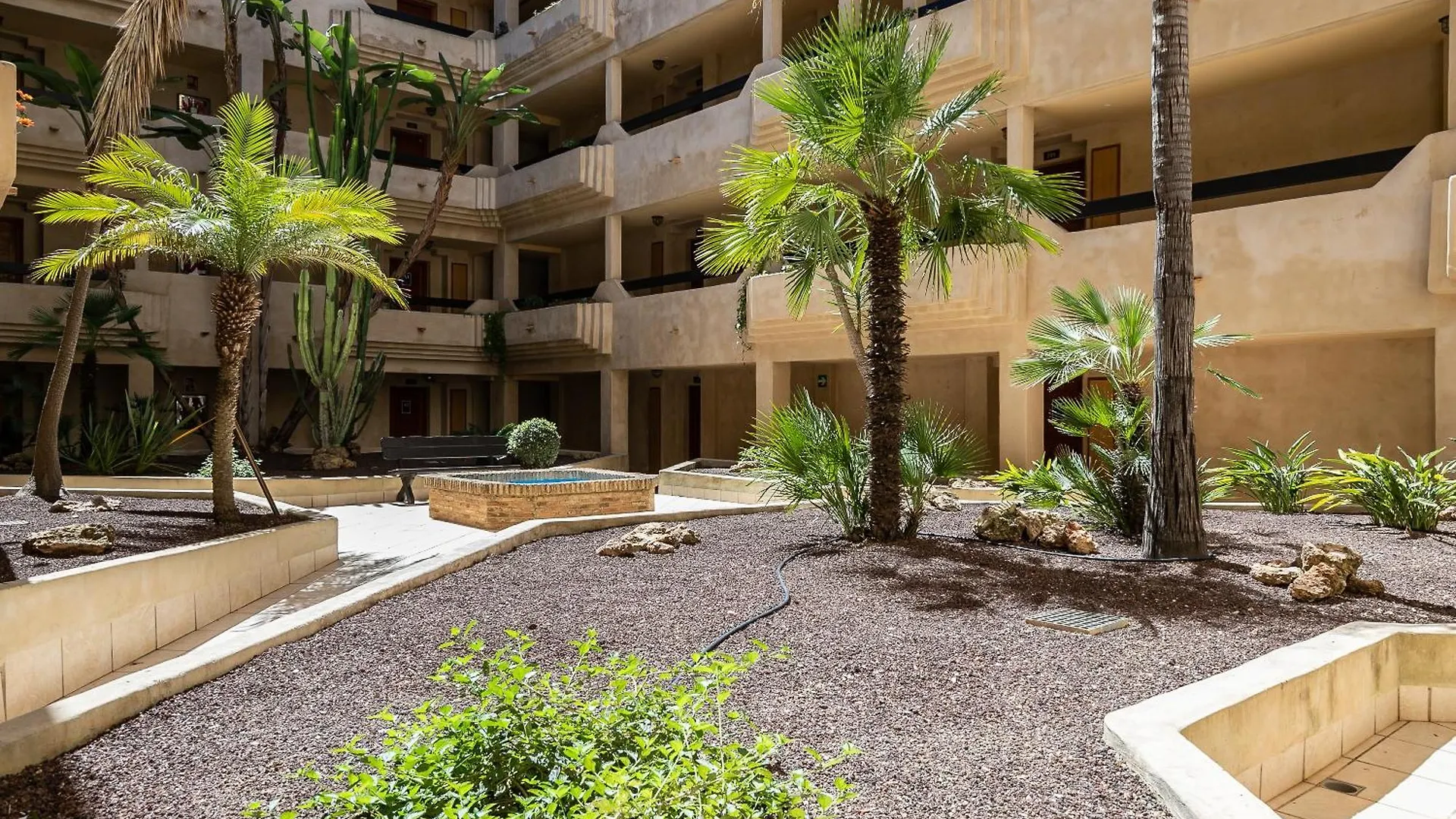 Apartamento Dos Dormitorios Bajo, Vistas Piscina Isla Canela
